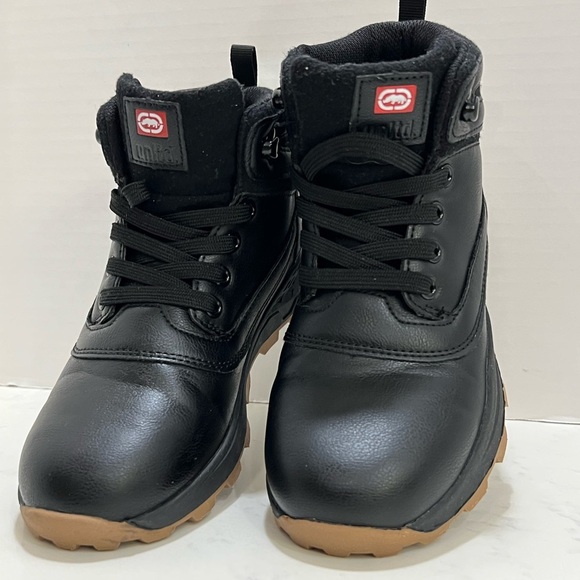 Lugz Black and Brown Boots with Modern Design - Picture 1 of 11